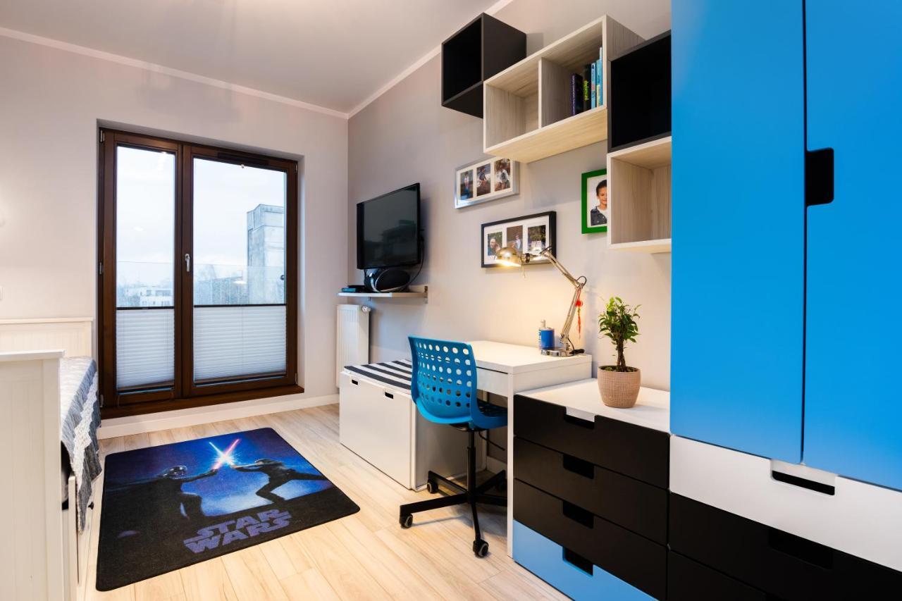 Elegant Business Accommodation With Parking - By Upstairs 크라쿠프 외부 사진